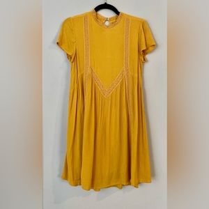 Blue rain size small (S) mustard yellow sun dress with lace detail